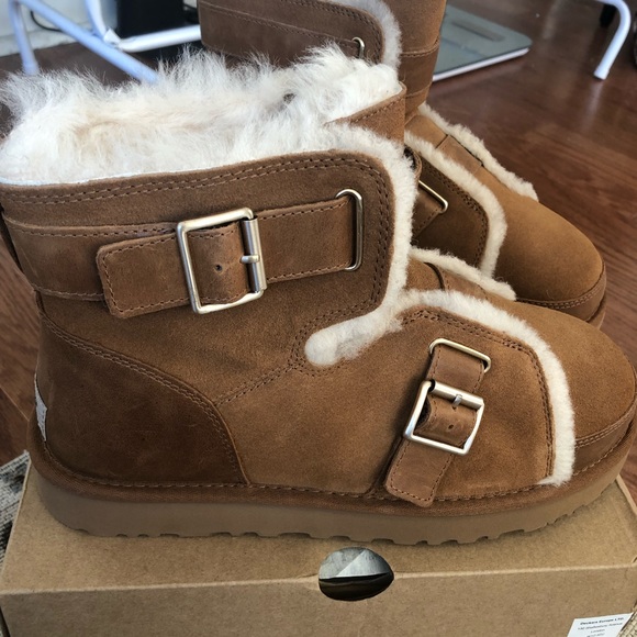 ugg dune mini buckle boot
